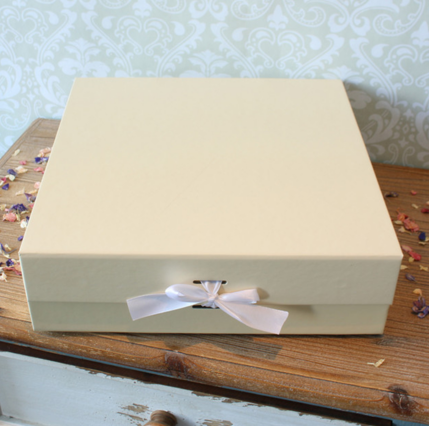 New Baby - Box With Ribbon