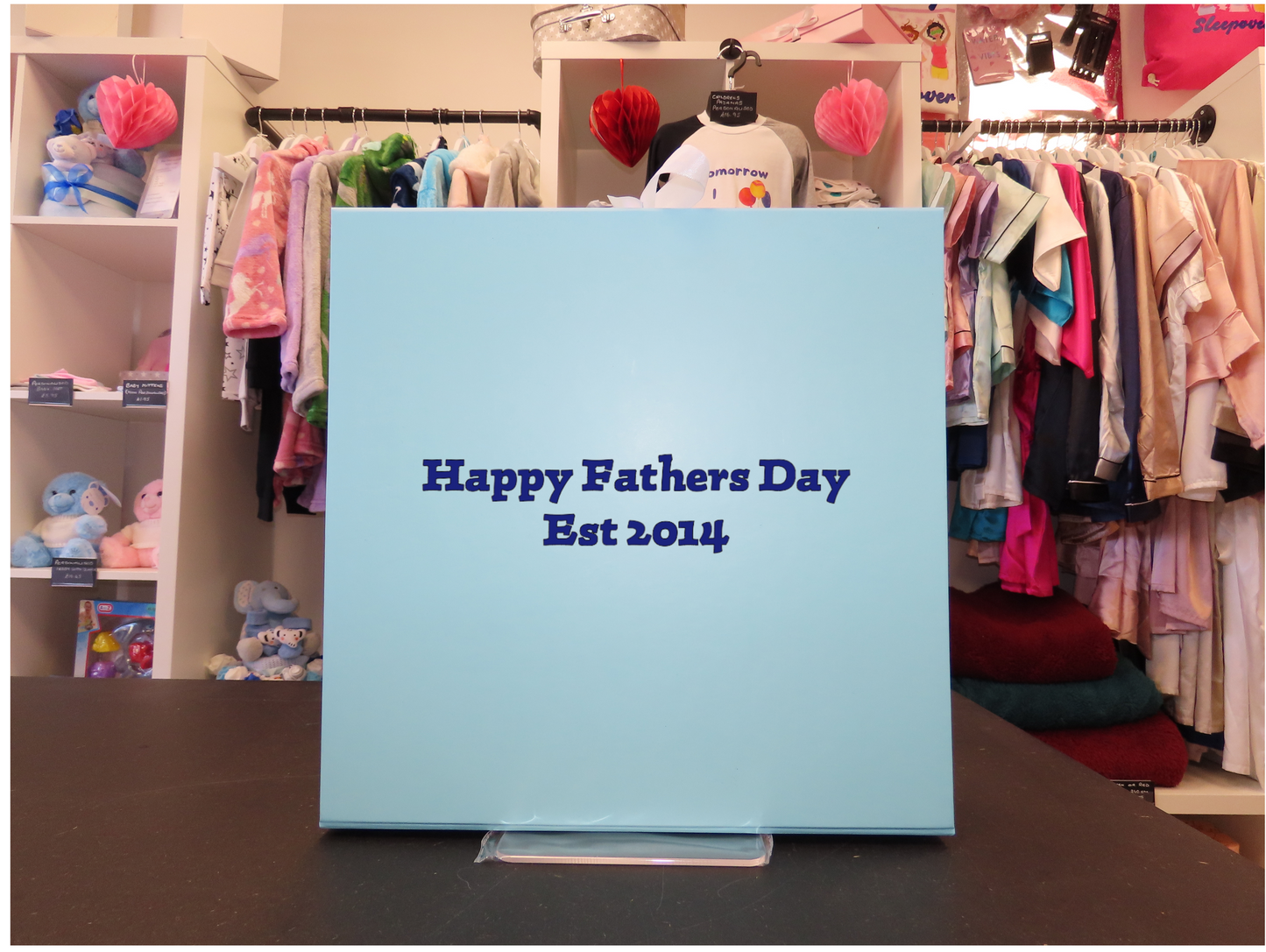 Fathers Day - Box With Ribbon