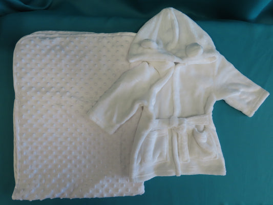 *Baby Hooded Robe And Blanket*