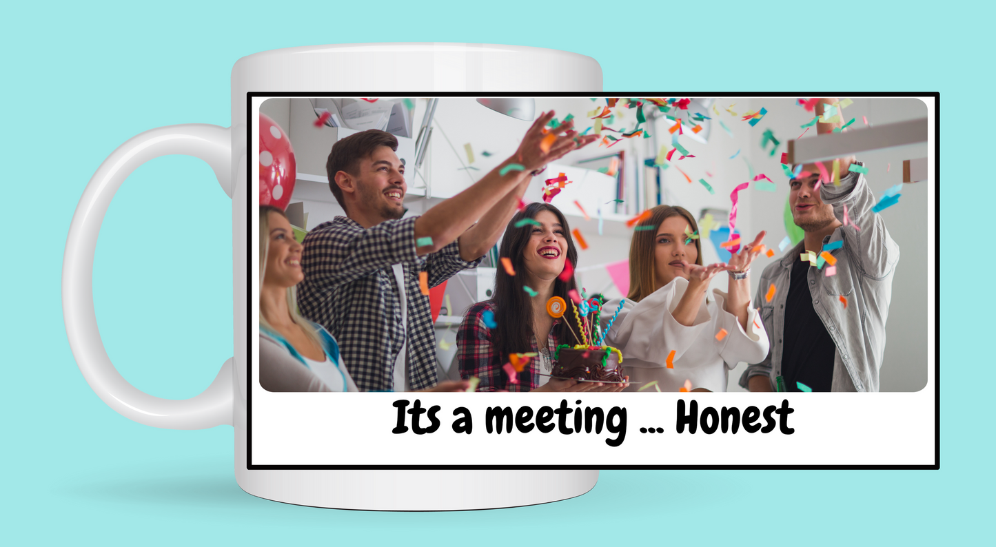 Its a Meeting wrap-around photo cup From Kiki Boutique